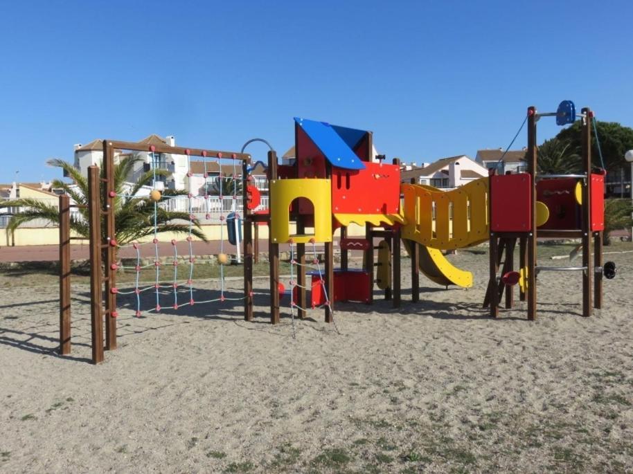 Appartement Tout Confort A Cap Coudalere Avec Vue Magnifique Sur Le Canigou Au Bord Du Lac - Check In Automatise - Parking Gratuit - Aire De Jeux D'Enfants - Le Barcarès Exteriör bild